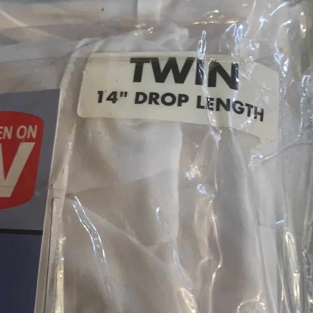 “As seen on TV” Deluxe storage skirt Bedskirt with flap pockets Organizer‎